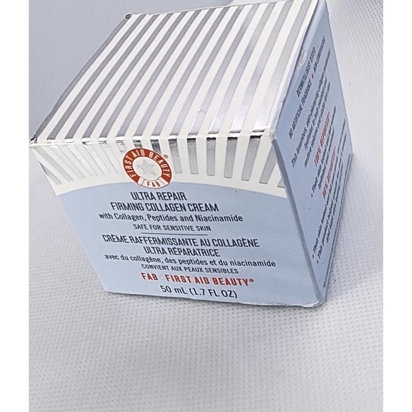 First aid beauty Ultra Repair Firming Collagen Cream - Picture 3 of 5